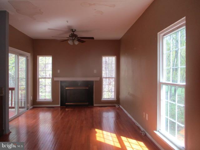Laurel, Maryland, 20724, United States, 3 Bedrooms Bedrooms, ,4 BathroomsBathrooms,Residential,For Sale,1870862
