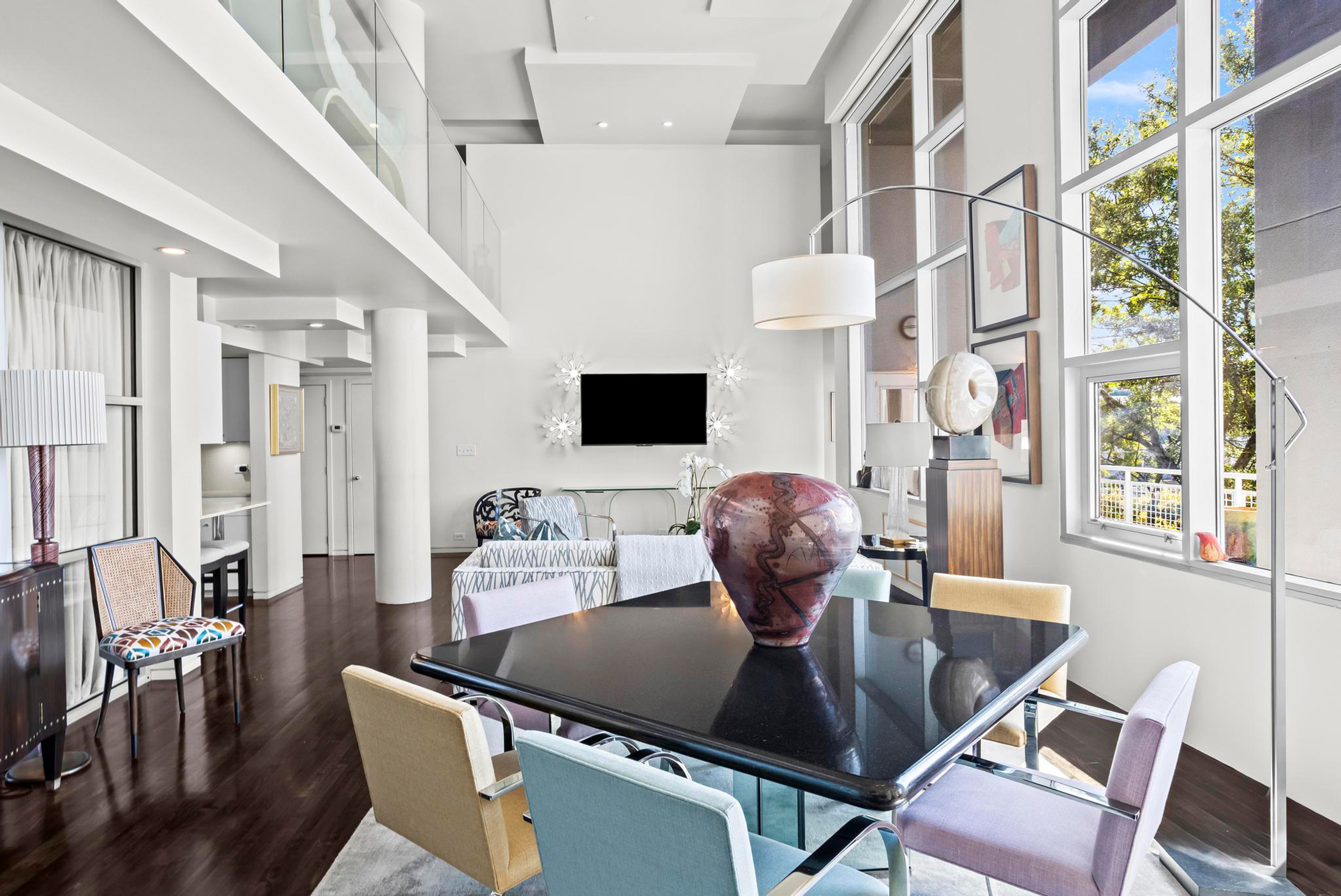  Remarkable Two-Story Loft with Skyline Views - 物件實景