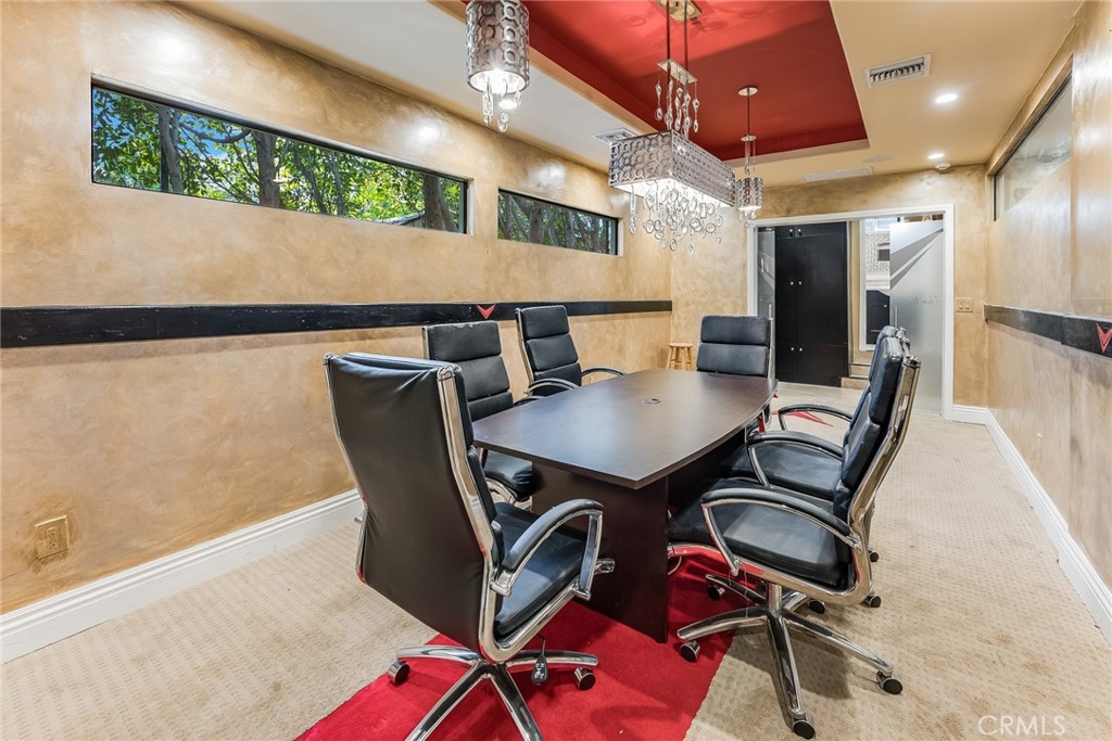 Woodland Hills, California, 91367, United States, 5 Bedrooms Bedrooms, ,6 BathroomsBathrooms,Residential,For Sale,1973826