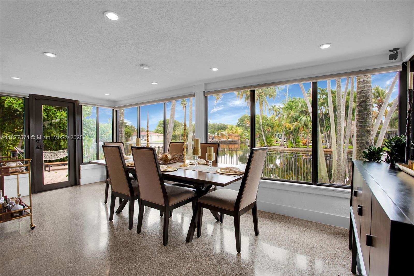 Wilton Manors, Florida, 33334, United States, 3 Bedrooms Bedrooms, ,3 BathroomsBathrooms,Residential,For Sale,1947052