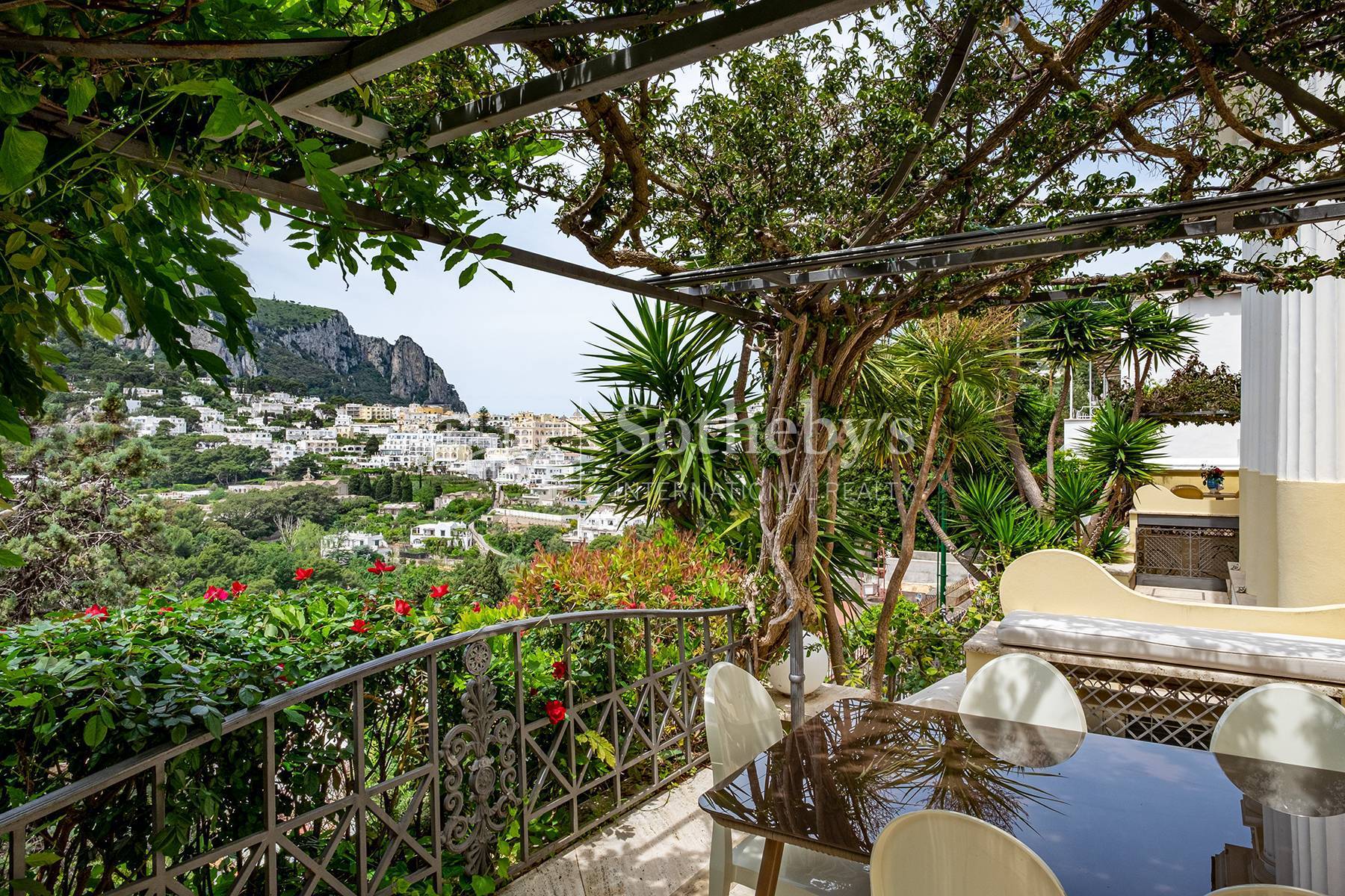  Neoclassical villa with a breath taking view - 物件實景