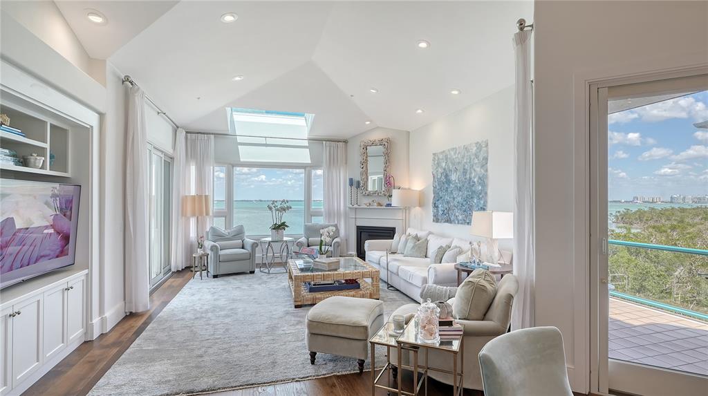 Longboat Key, Florida, 34228, United States, 3 Bedrooms Bedrooms, ,4 BathroomsBathrooms,Residential,For Sale,1777241