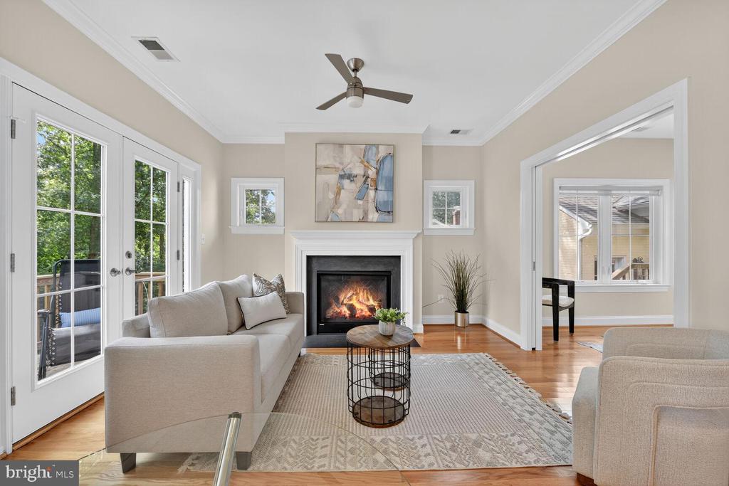 Arlington, Virginia, 22213, United States, 5 Bedrooms Bedrooms, ,5 BathroomsBathrooms,Residential,For Sale,1982488