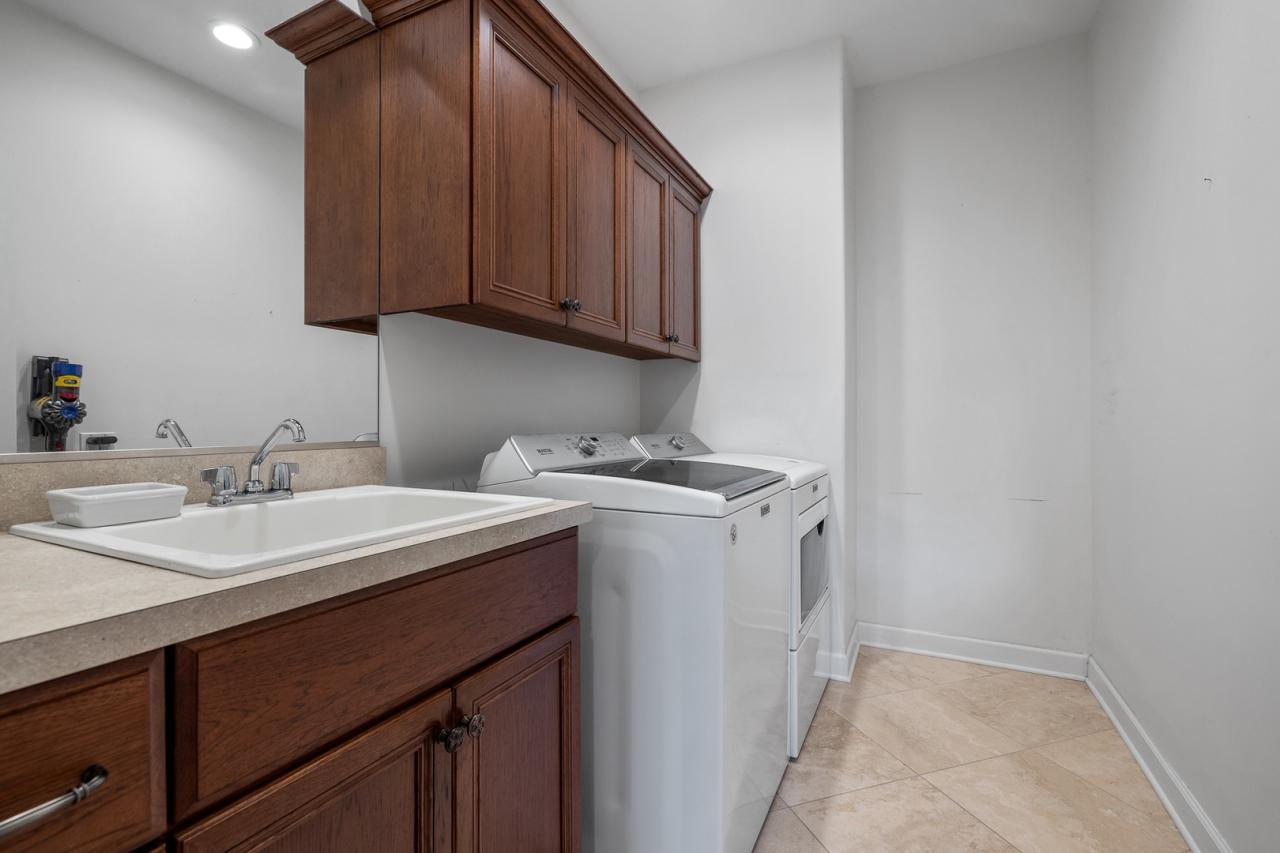 1028 LIMESTONE Drive, Lemont, Illinois, 60439, United States, 3 Bedrooms Bedrooms, ,3 BathroomsBathrooms,Residential,For Sale,1028 LIMESTONE Drive,1658928
