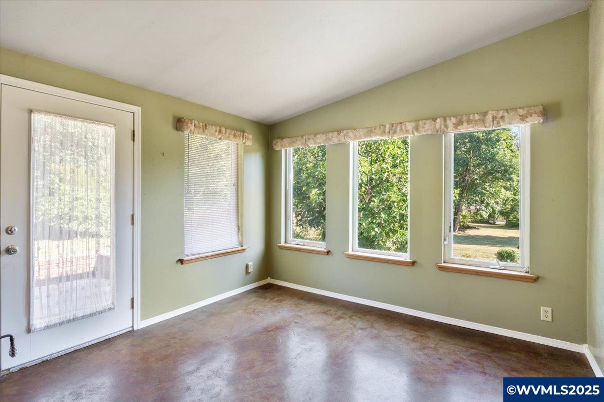 Lebanon, Oregon, 97355, United States, 3 Bedrooms Bedrooms, ,2 BathroomsBathrooms,Residential,For Sale,1991965