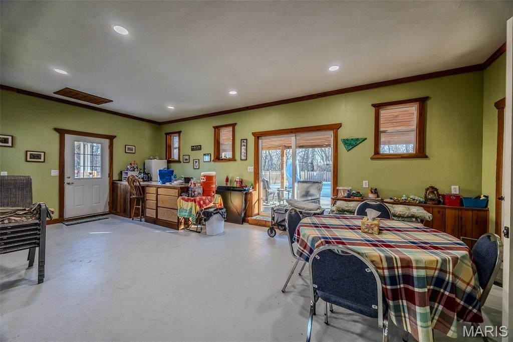 Lebanon, Missouri, 65536, United States, 3 Bedrooms Bedrooms, ,4 BathroomsBathrooms,Residential,For Sale,2017638