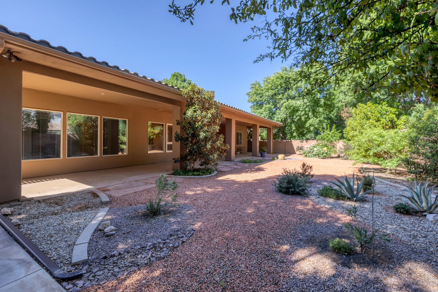  Indoor-Outdoor Living With Privacy, Space & Style In Washington Fields - 物件實景