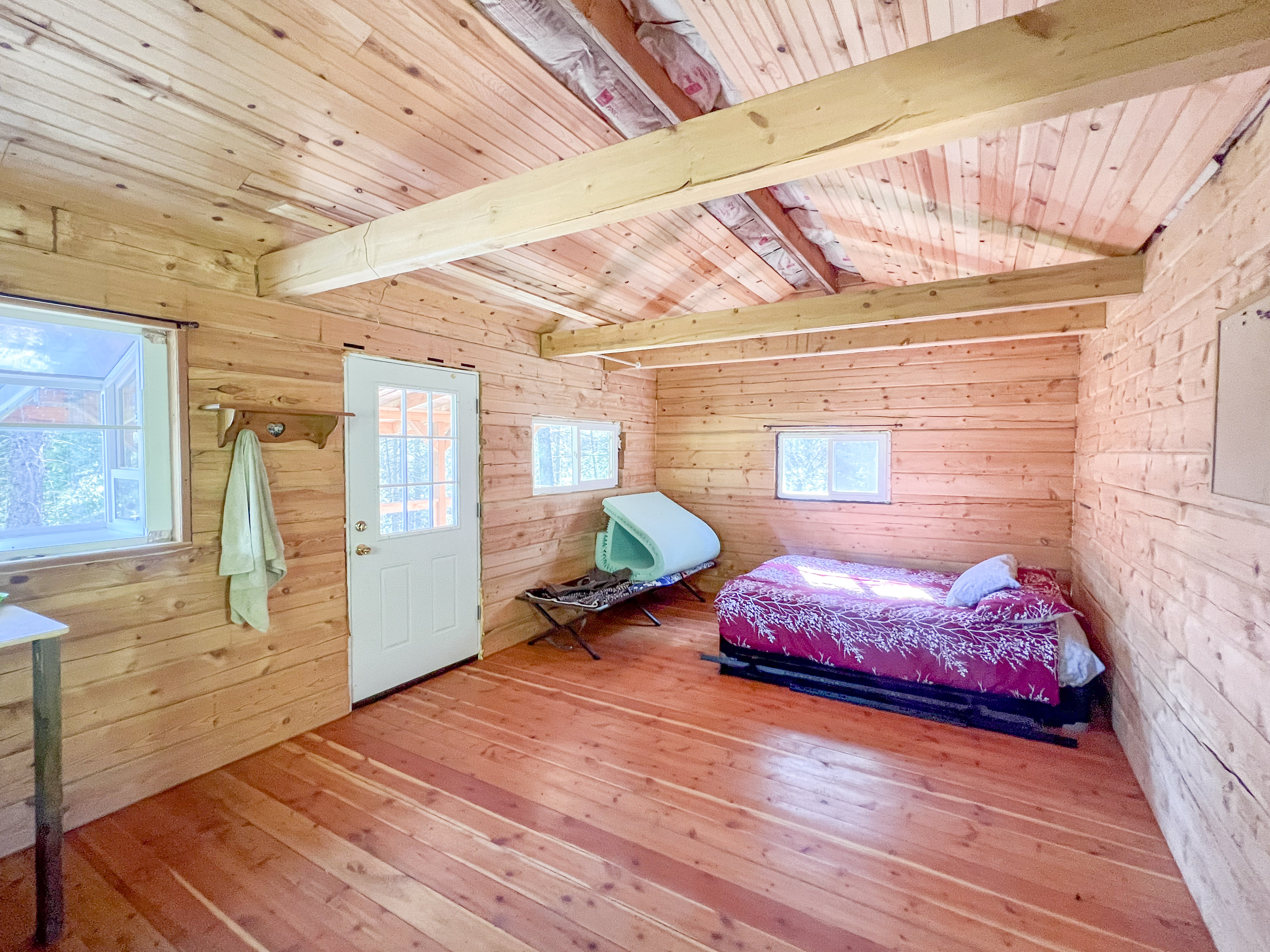 Colville, Washington, 99114, United States, 2 Bedrooms Bedrooms, ,2 BathroomsBathrooms,Residential,For Sale,1928739