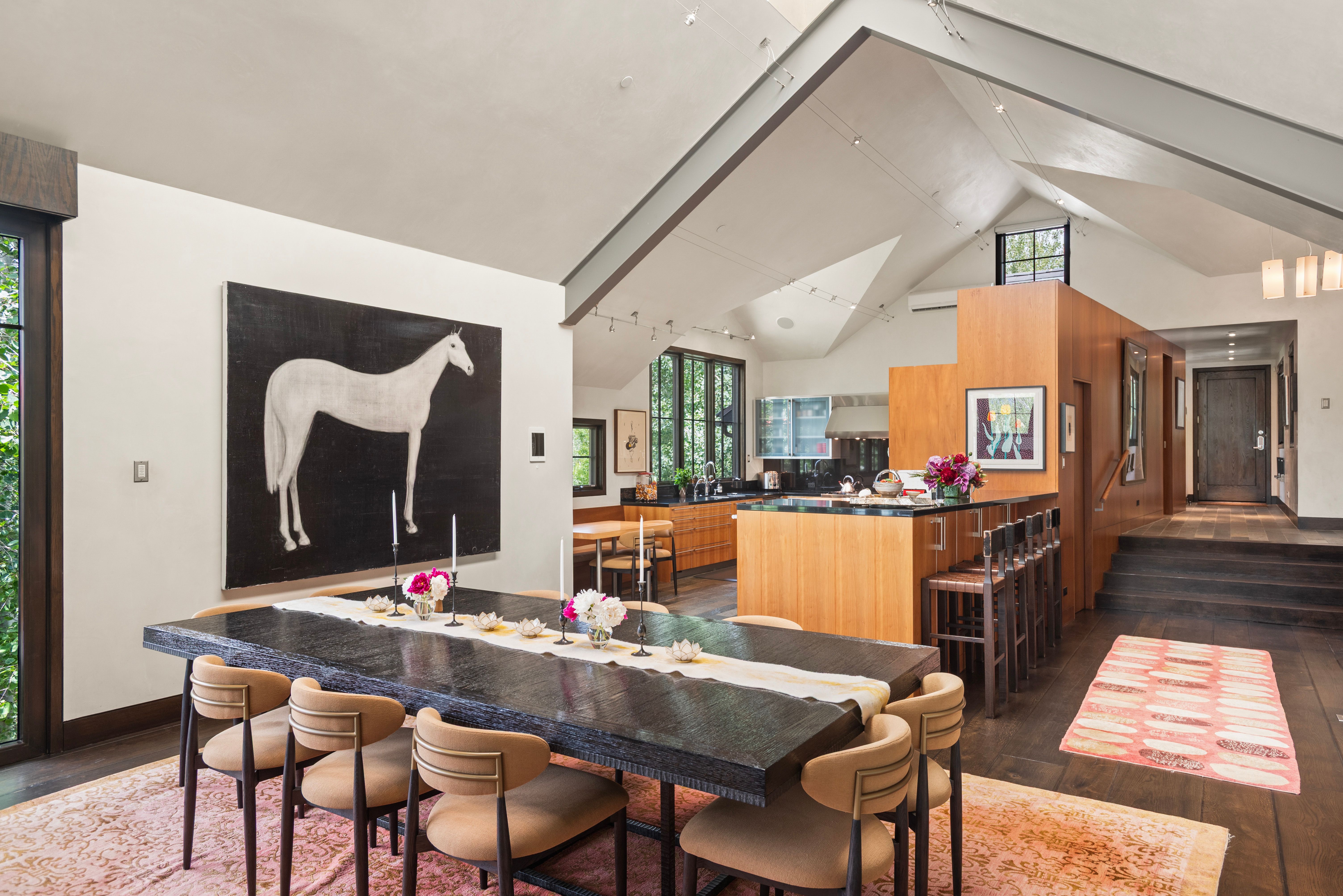  Mountain Contemporary Estate in Five Trees - 物件實景