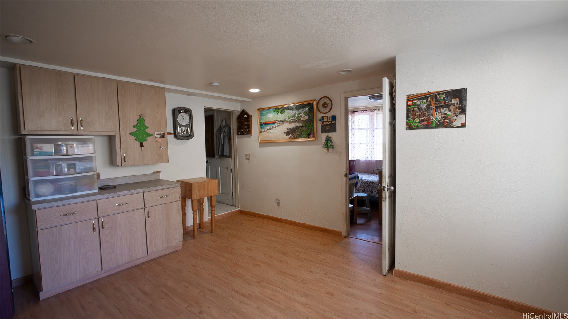 Honolulu, Hawaii, 96815, United States, 5 Bedrooms Bedrooms, ,3 BathroomsBathrooms,Residential,For Sale,1994650