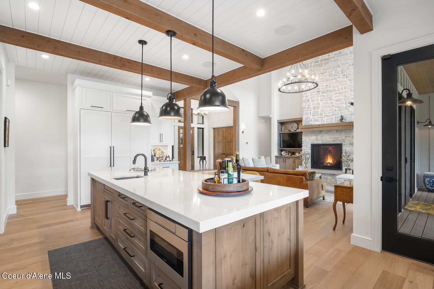 Coeur d'Alene, Idaho, 83814, United States, 4 Bedrooms Bedrooms, ,4 BathroomsBathrooms,Residential,For Sale,1851825