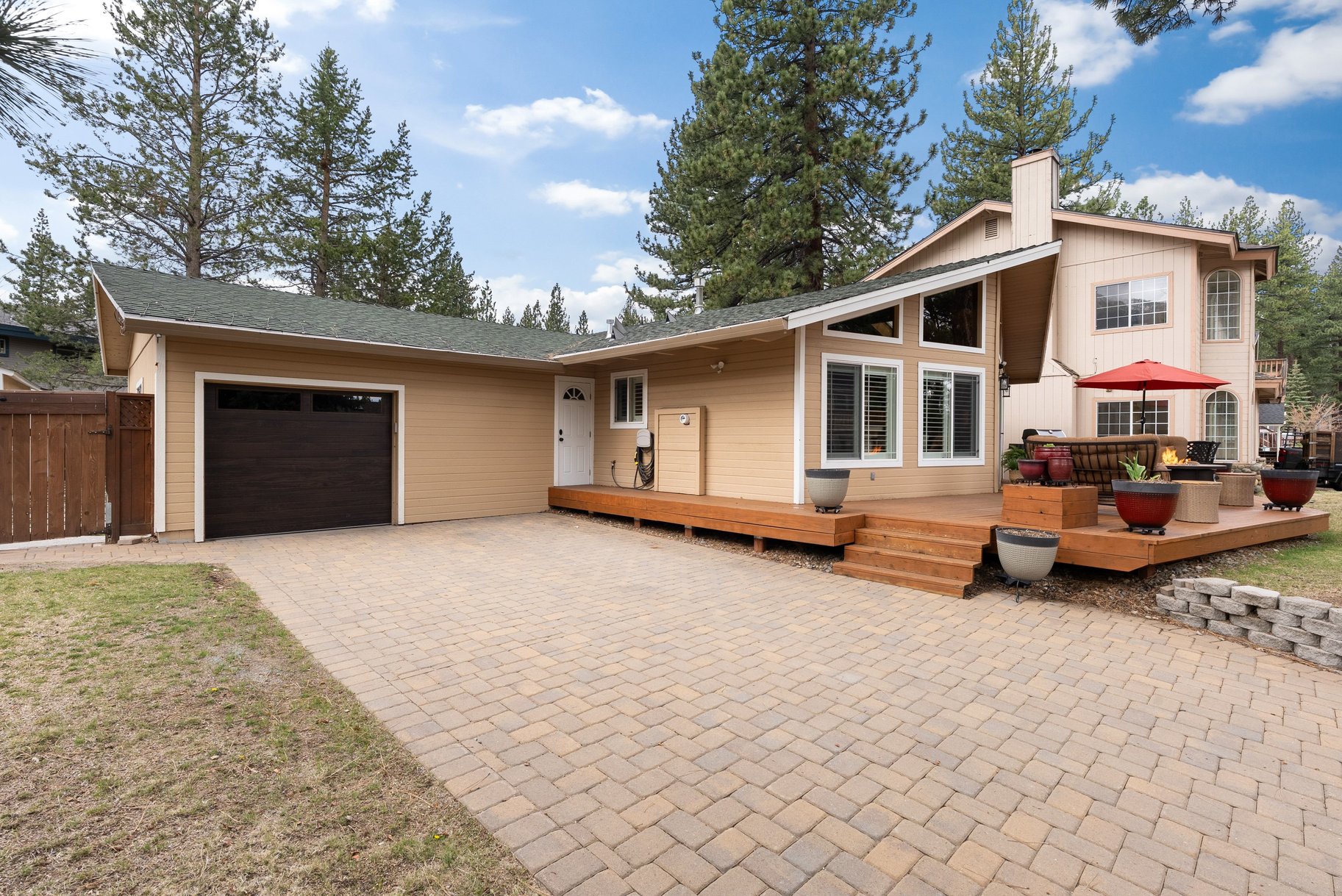  An Elevated Tahoe Retreat - 物件實景