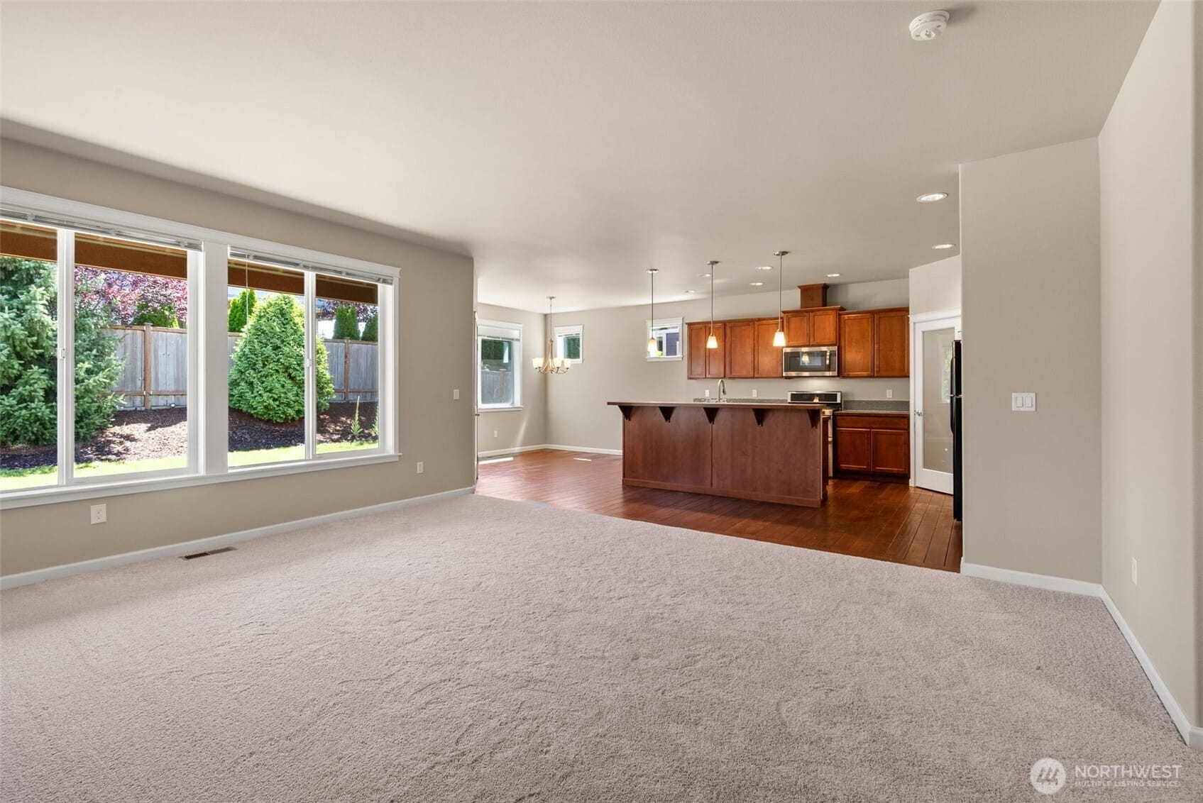Puyallup, Washington, 98374, United States, 4 Bedrooms Bedrooms, ,3 BathroomsBathrooms,Residential,For Sale,1903446