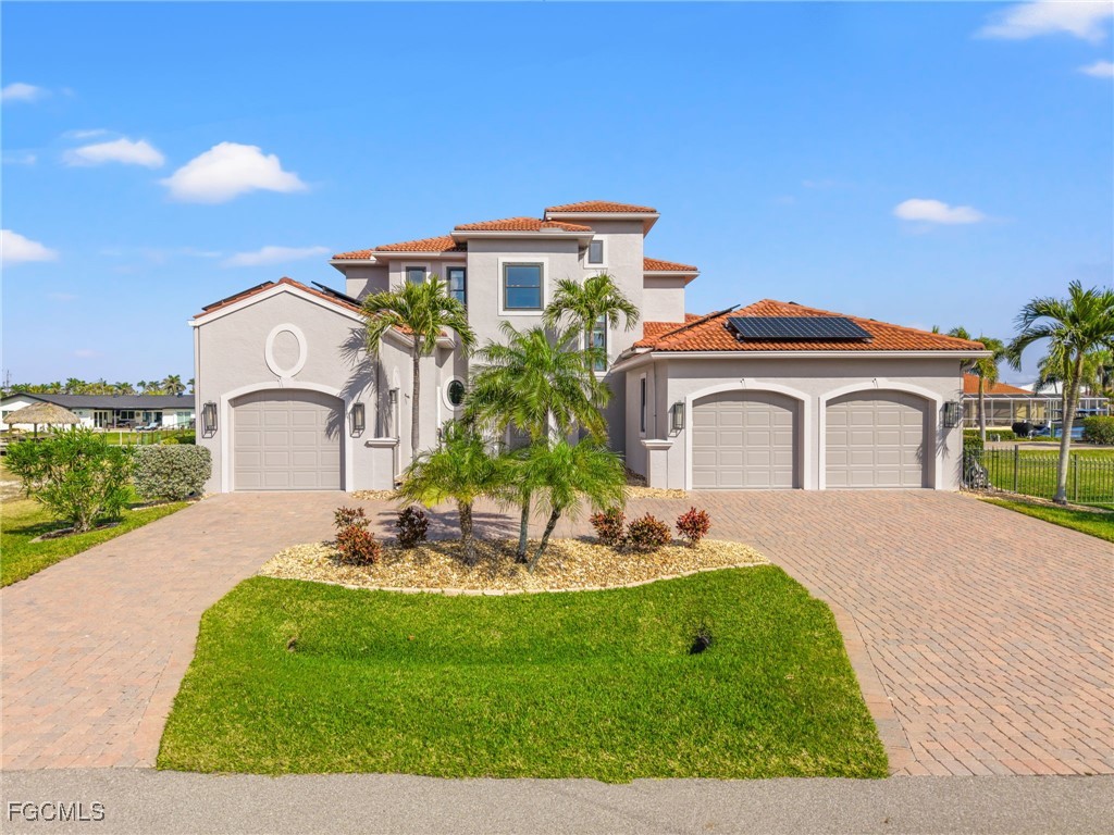 Cape Coral, Florida, 33914, United States, 5 Bedrooms Bedrooms, ,6 BathroomsBathrooms,Residential,For Sale,1998017