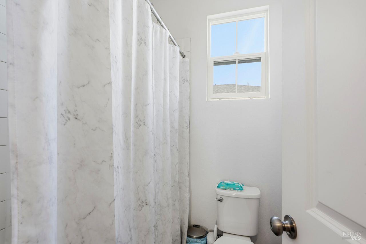 Santa Rosa, California, 95403, United States, 3 Bedrooms Bedrooms, ,3 BathroomsBathrooms,Residential,For Sale,1999891