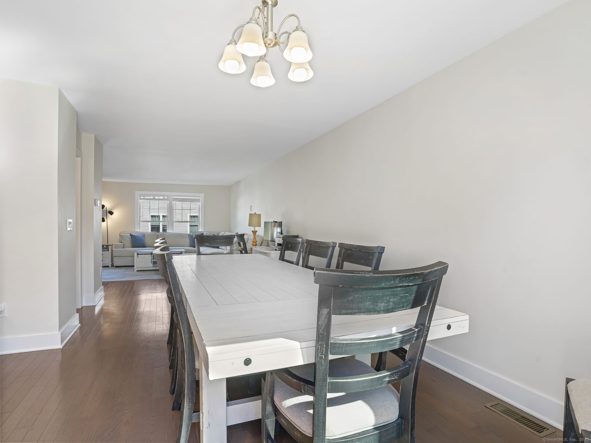 Fairfield, Connecticut, 06825, United States, 3 Bedrooms Bedrooms, ,3 BathroomsBathrooms,Residential,For Sale,1964162