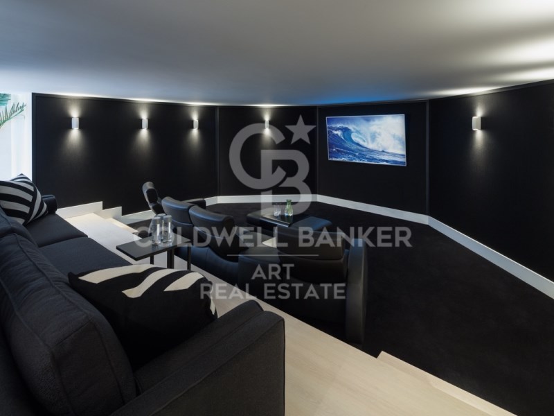 Marbella, Andalusia, ES, 5 Bedrooms Bedrooms, ,5 BathroomsBathrooms,Residential,For Sale,1901143