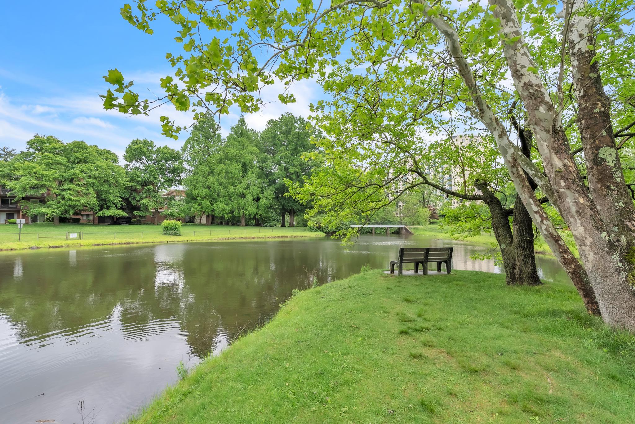  10401 Grosvenor Place, Rockville, MD, 20852 - 物件實景