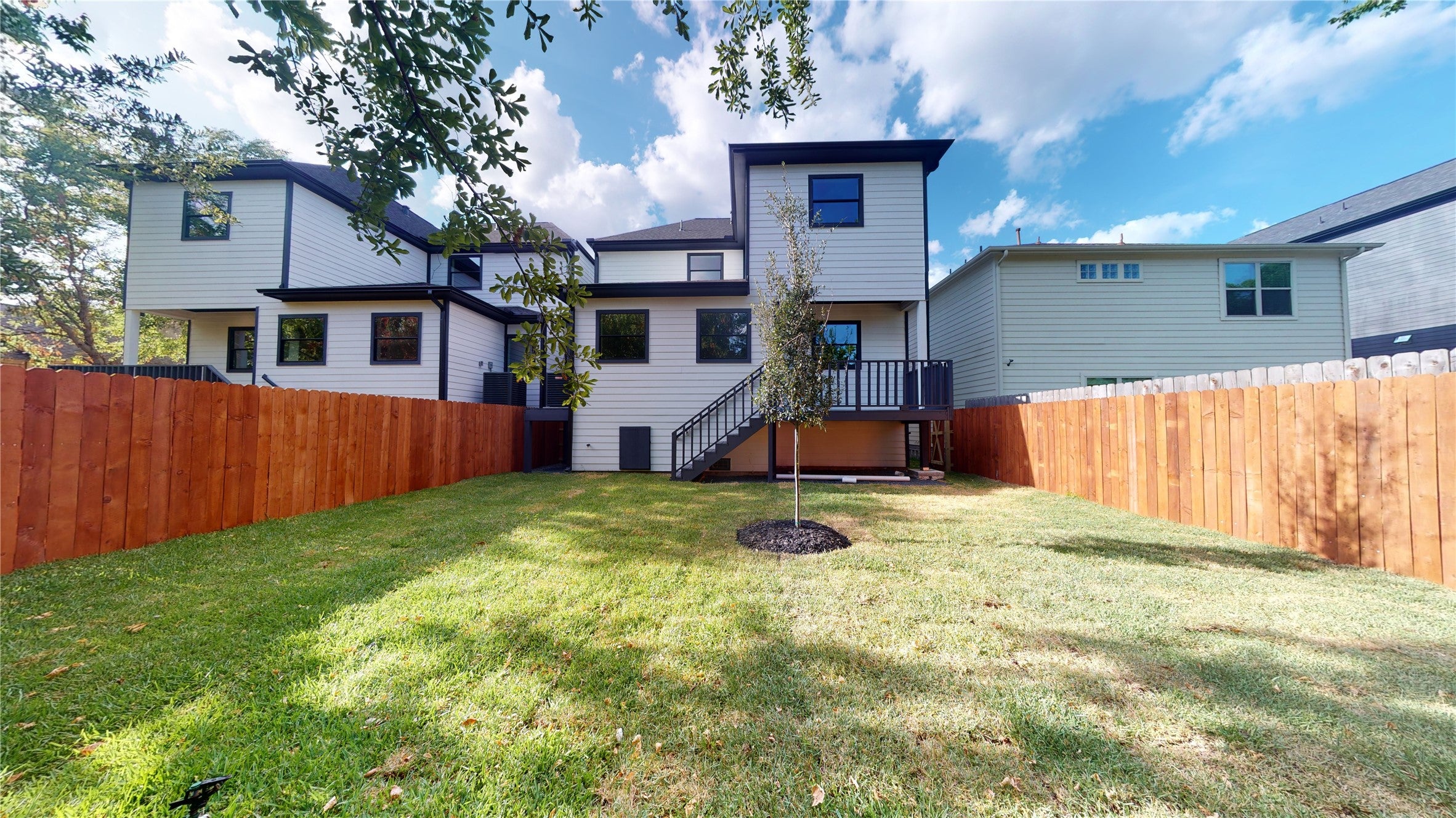 39th St, Houston, TX 77022