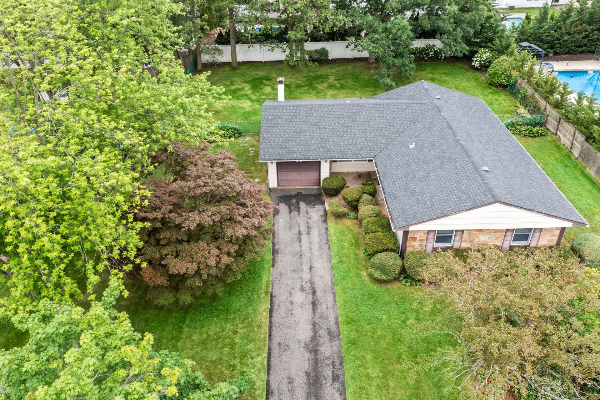 South Setauket, New York, 11720, United States, 3 Bedrooms Bedrooms, ,2 BathroomsBathrooms,Residential,For Sale,1865842