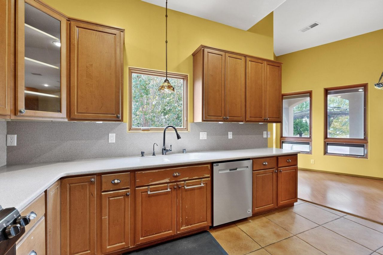 Edgewood, New Mexico, 87015, United States, 3 Bedrooms Bedrooms, ,4 BathroomsBathrooms,Residential,For Sale,1906900