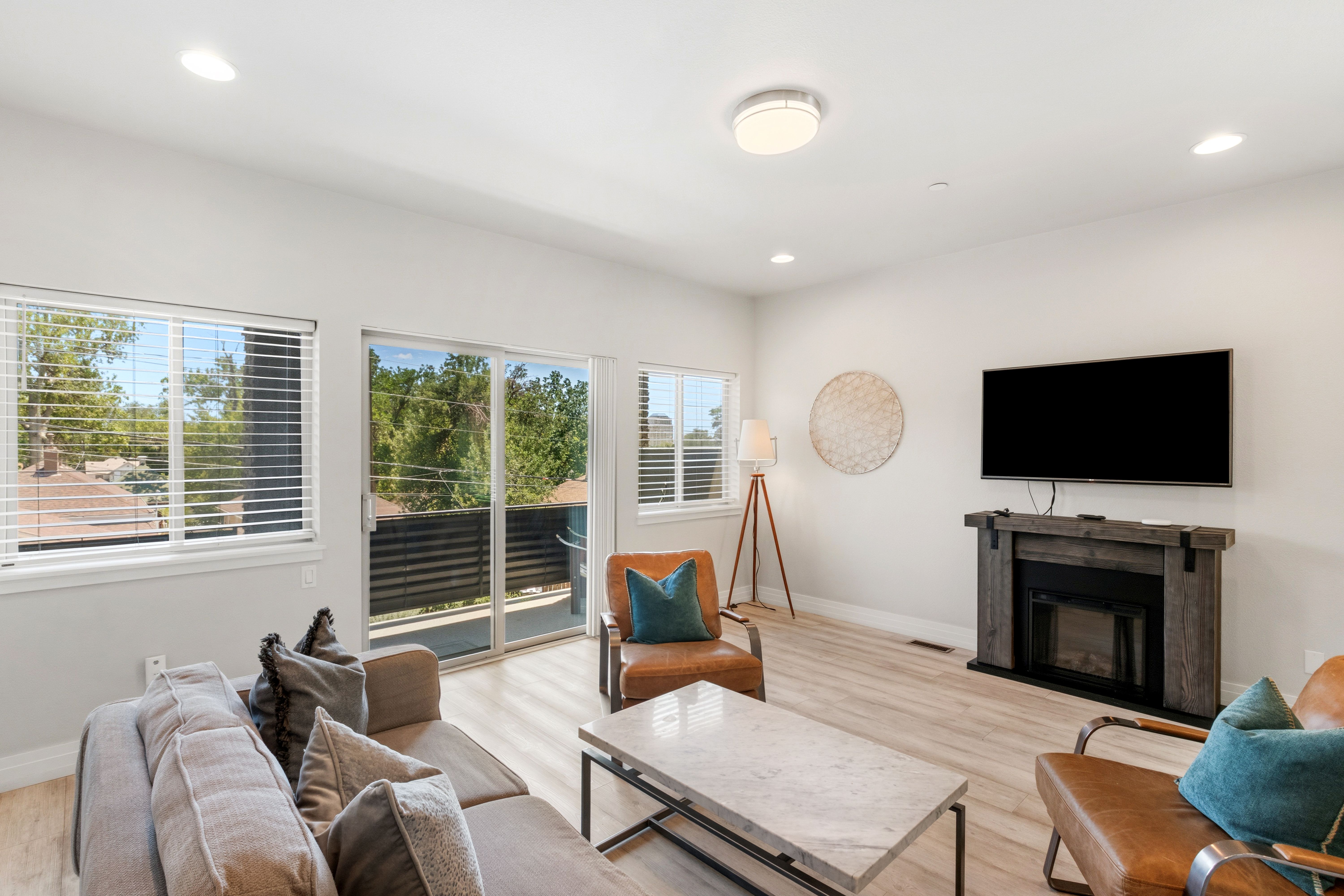  Furnished Modern Townhome - 物件實景