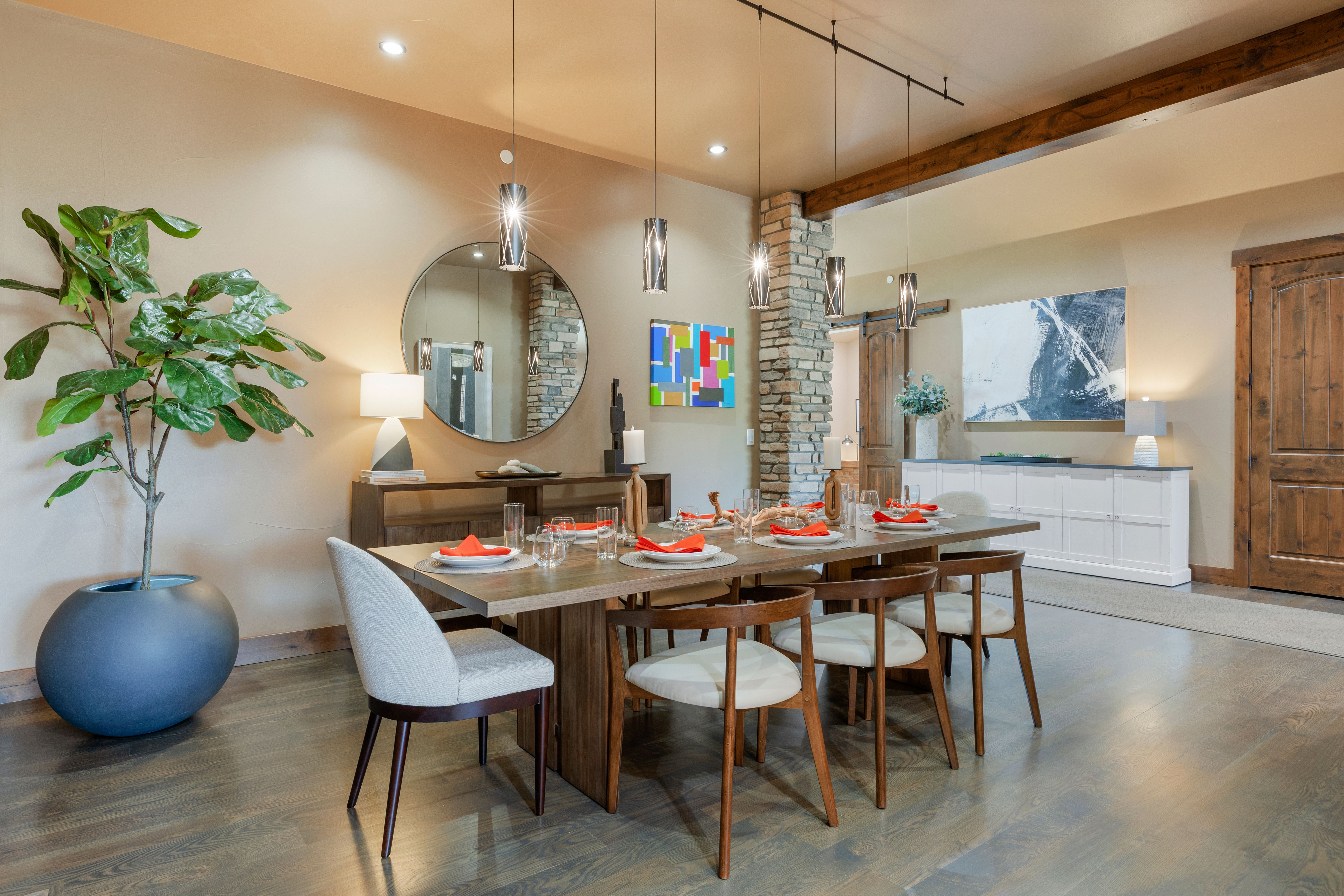  Beautiful Contemporary Home Set Against Mountain Views - 物件實景