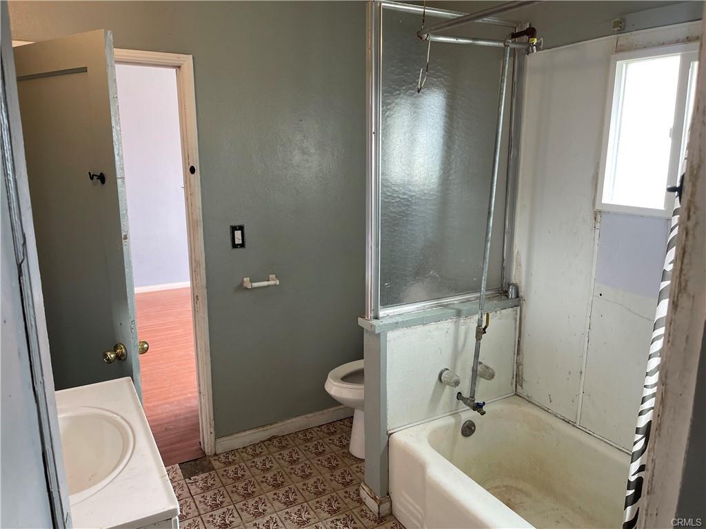 Yucaipa, California, 92399, United States, 2 Bedrooms Bedrooms, ,1 BathroomBathrooms,Residential,For Sale,1974465