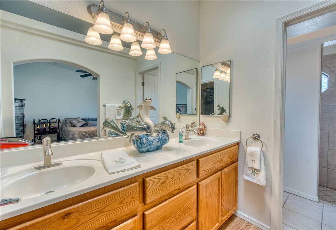 Lake Havasu, Arizona, 86403, United States, 3 Bedrooms Bedrooms, ,1 BathroomBathrooms,Residential,For Sale,1901749