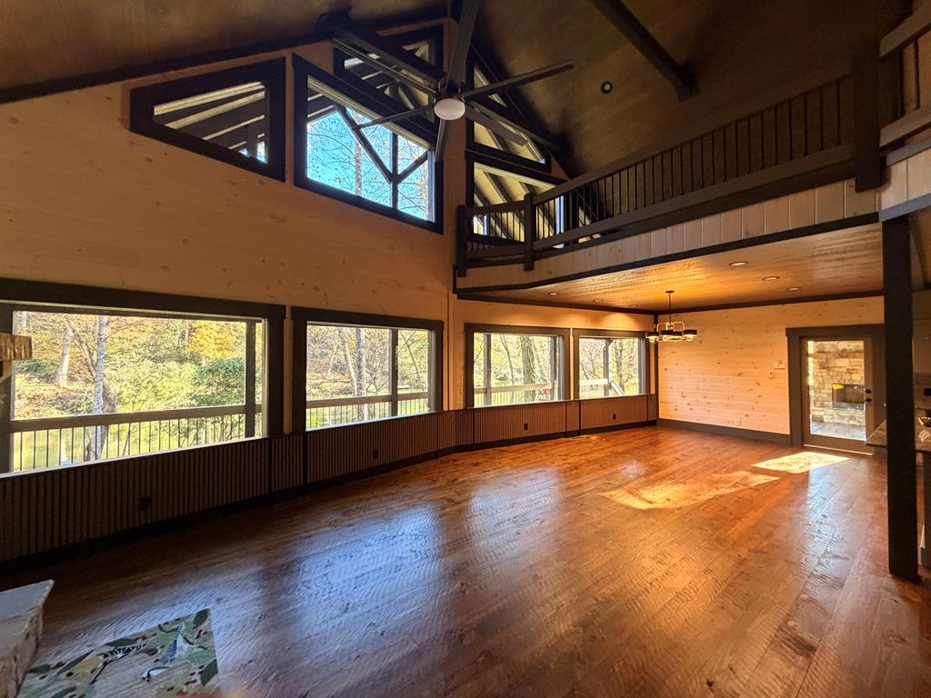 Mineral Bluff, Georgia, 30559, United States, 4 Bedrooms Bedrooms, ,5 BathroomsBathrooms,Residential,For Sale,1986837