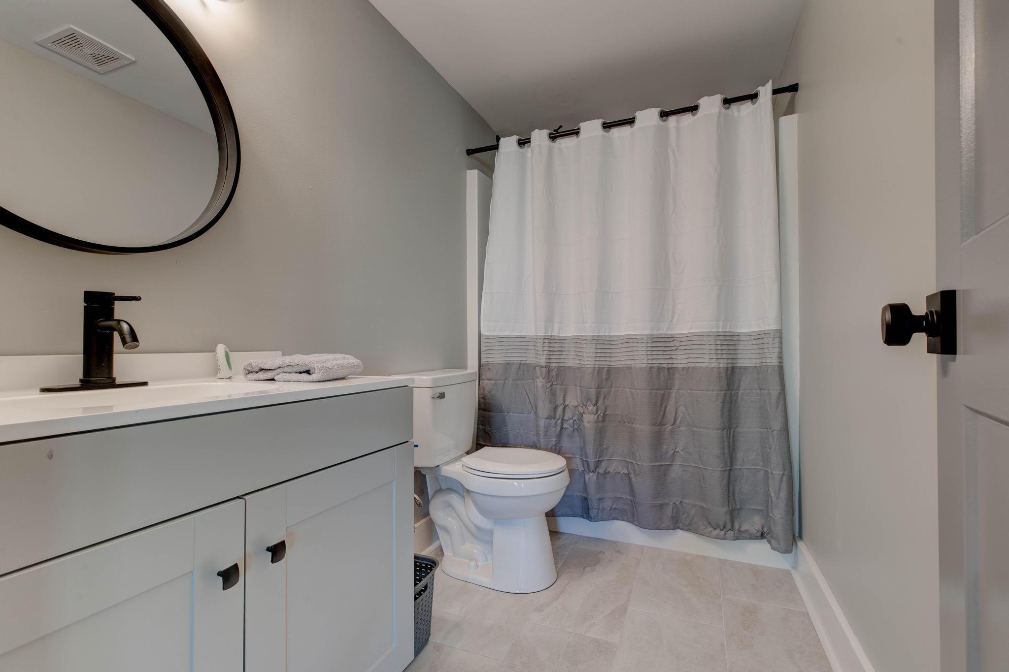 Richmond, Kentucky, 40475, United States, 4 Bedrooms Bedrooms, ,6 BathroomsBathrooms,Residential,For Sale,1971513