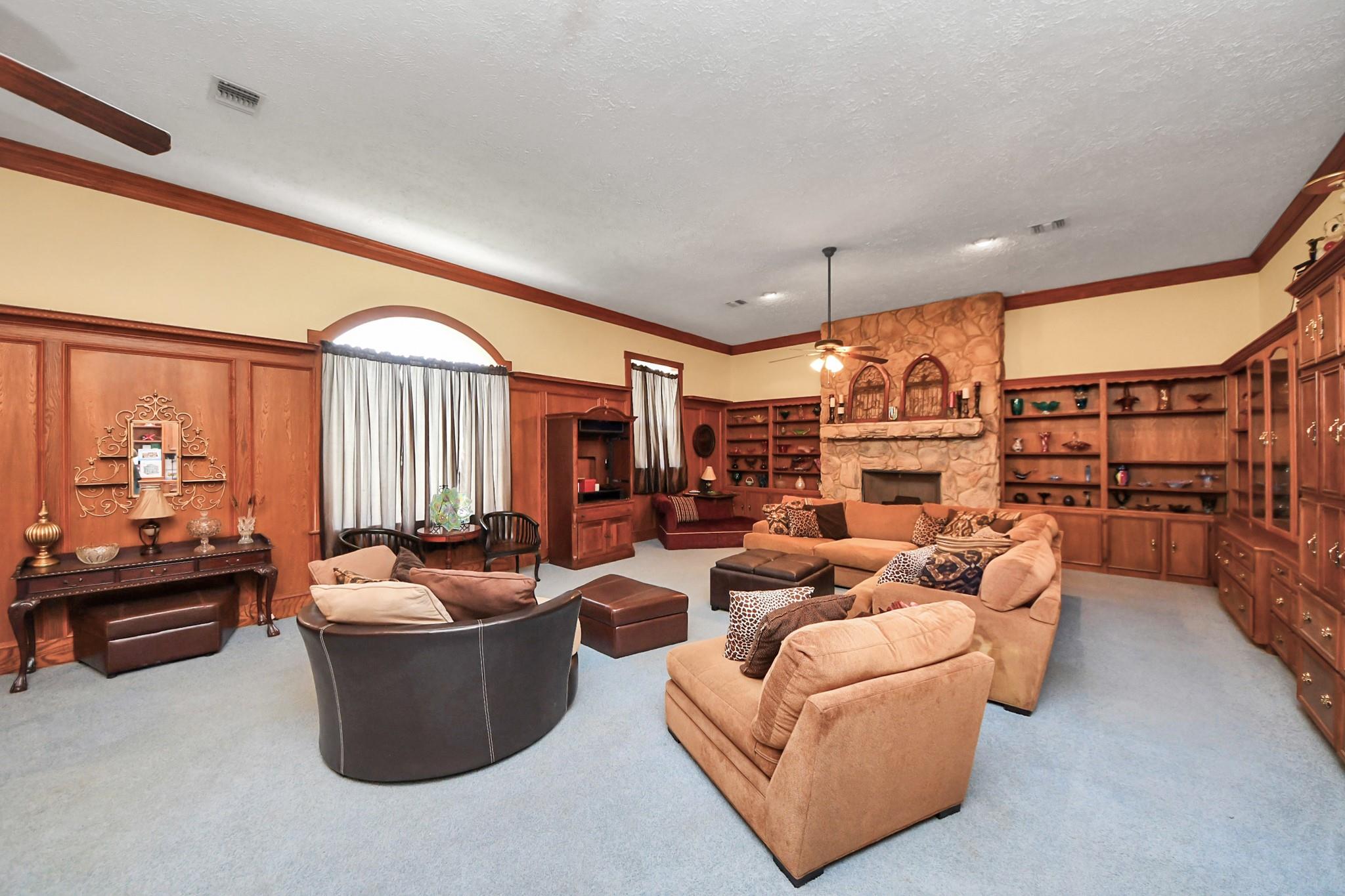 Wallis, Texas, 77485, United States, 3 Bedrooms Bedrooms, ,4 BathroomsBathrooms,Residential,For Sale,1928223