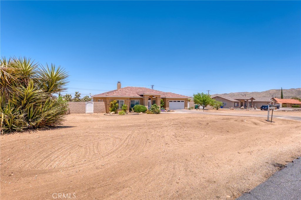 Yucca Valley, California, 92284, United States, 4 Bedrooms Bedrooms, ,3 BathroomsBathrooms,Residential,For Sale,1827862