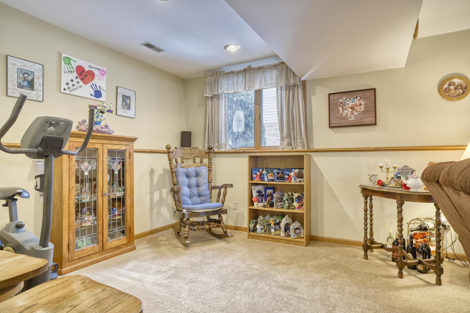 St. John, Indiana, 46373, United States, 4 Bedrooms Bedrooms, ,3 BathroomsBathrooms,Residential,For Sale,2037863