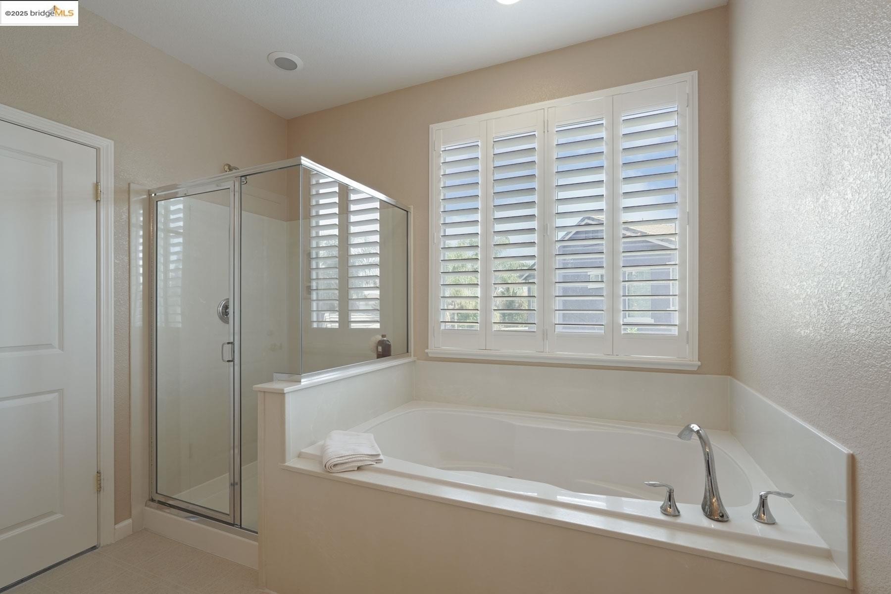Galt, California, 95632, United States, 5 Bedrooms Bedrooms, ,3 BathroomsBathrooms,Residential,For Sale,1895195