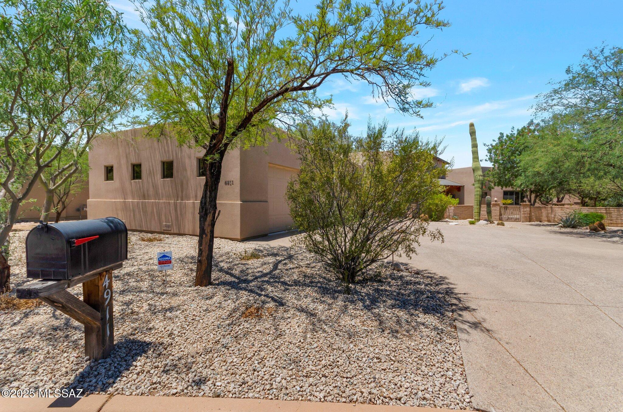 Tucson, Arizona, 85712, United States, 4 Bedrooms Bedrooms, ,4 BathroomsBathrooms,Residential,For Sale,1850331