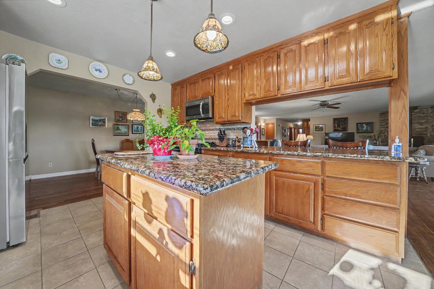Valley Springs, California, 95252, United States, 3 Bedrooms Bedrooms, ,2 BathroomsBathrooms,Residential,For Sale,2047980