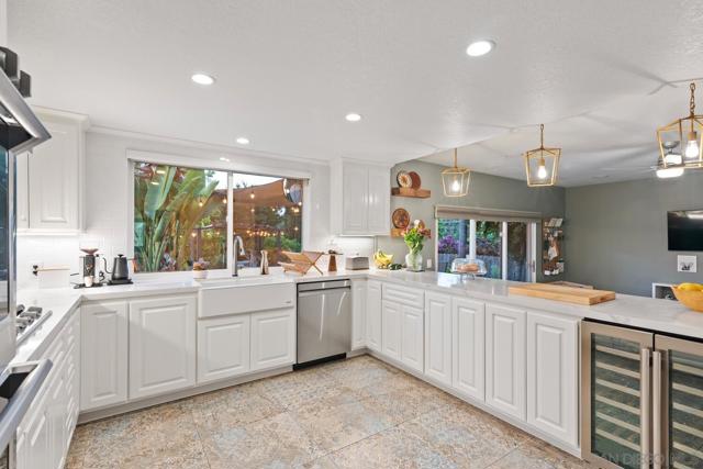 Escondido, California, 92025, United States, 3 Bedrooms Bedrooms, ,2 BathroomsBathrooms,Residential,For Sale,1975164