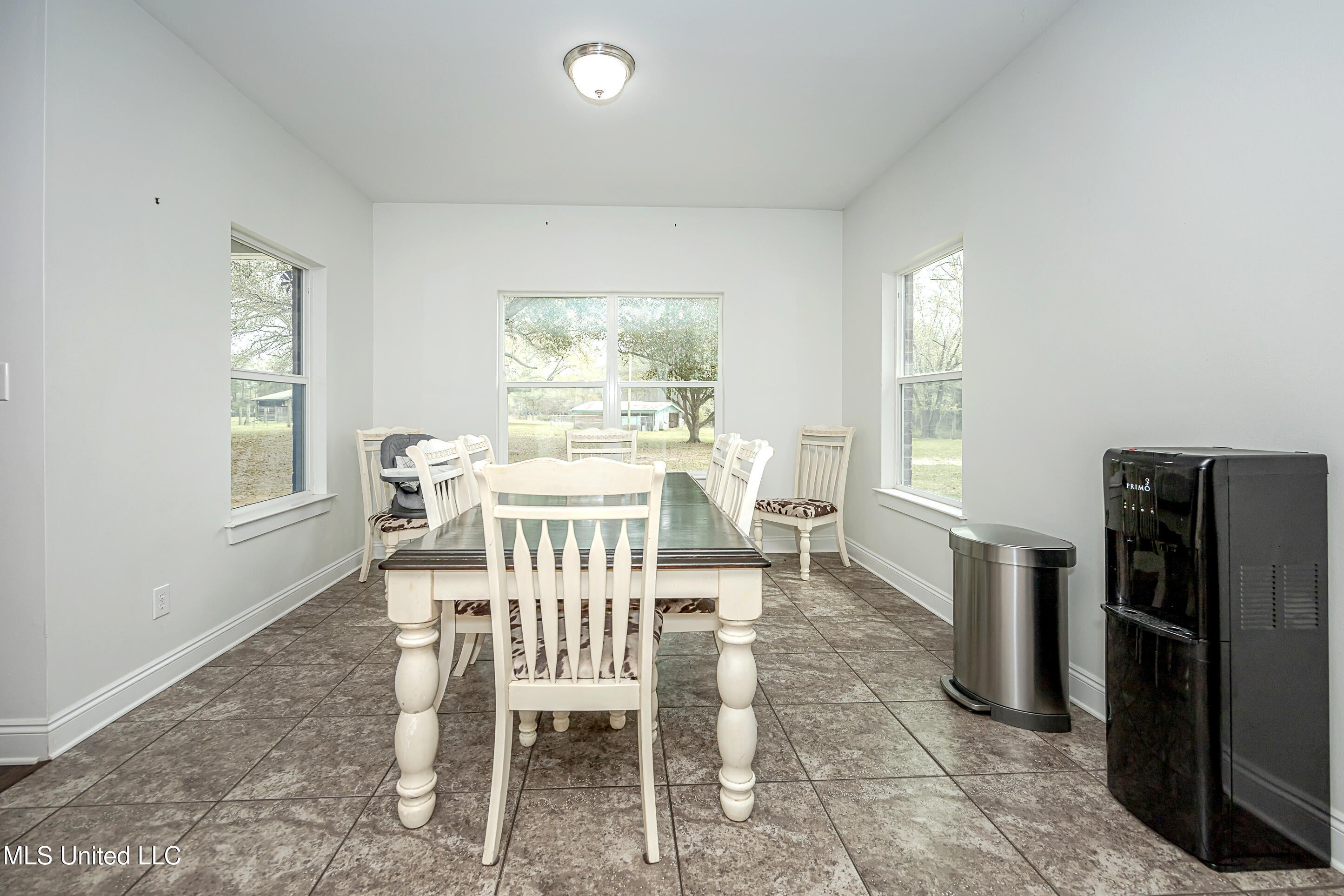 Vancleave, Mississippi, 39565, United States, 4 Bedrooms Bedrooms, ,2 BathroomsBathrooms,Residential,For Sale,1927401