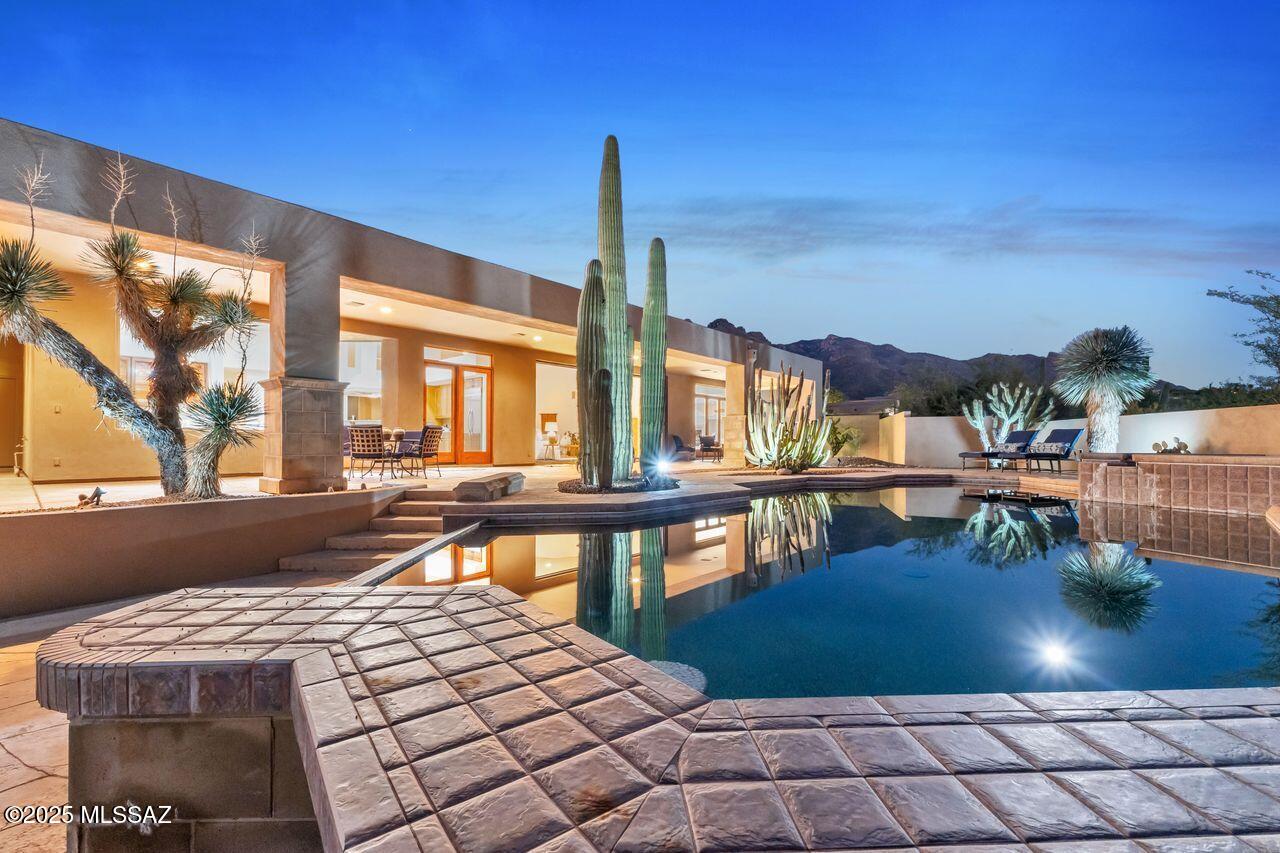 Tucson, Arizona, 85718, United States, 3 Bedrooms Bedrooms, ,4 BathroomsBathrooms,Residential,For Sale,1987862