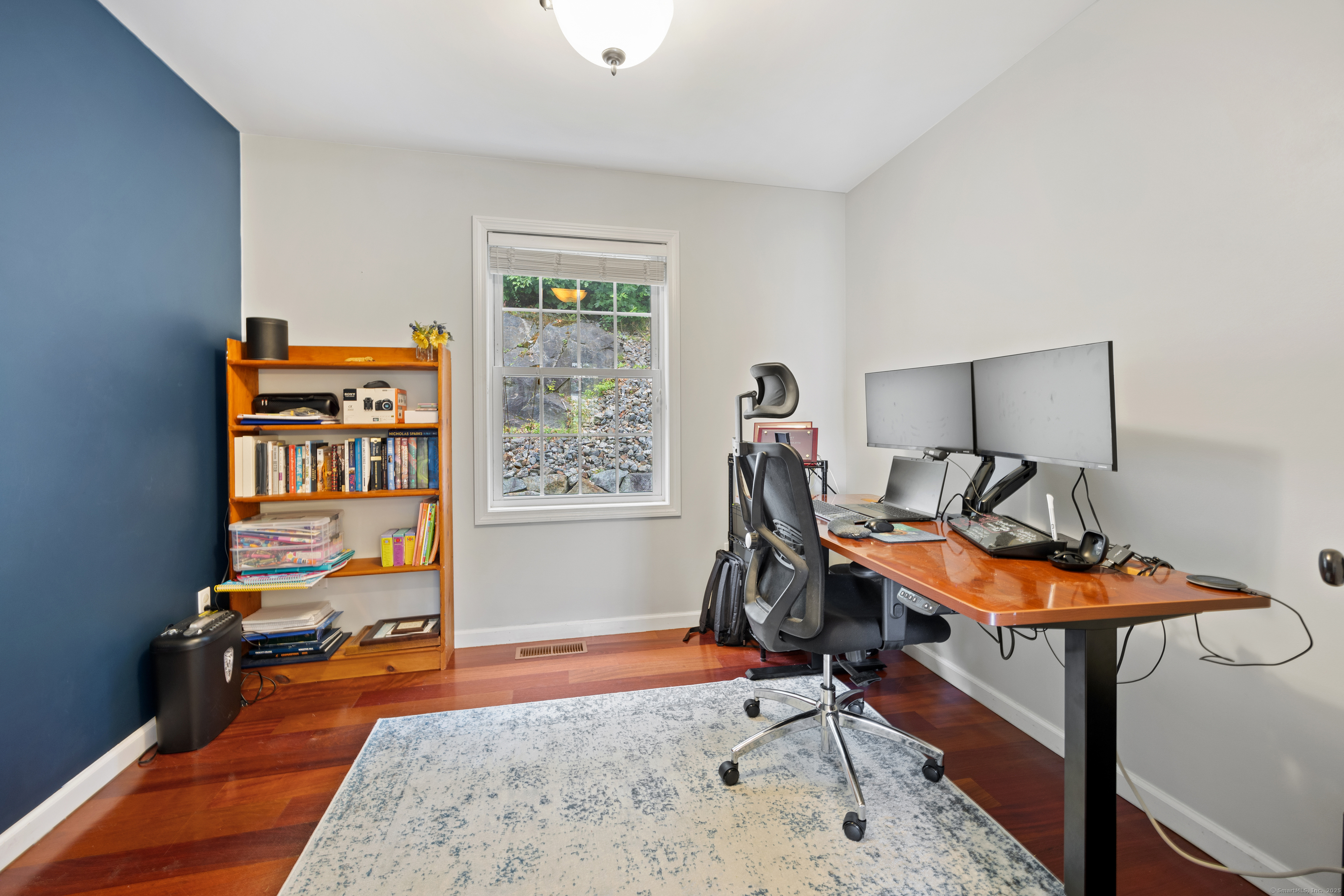 Naugatuck, Connecticut, 06770, United States, 4 Bedrooms Bedrooms, ,3 BathroomsBathrooms,Residential,For Sale,1938960
