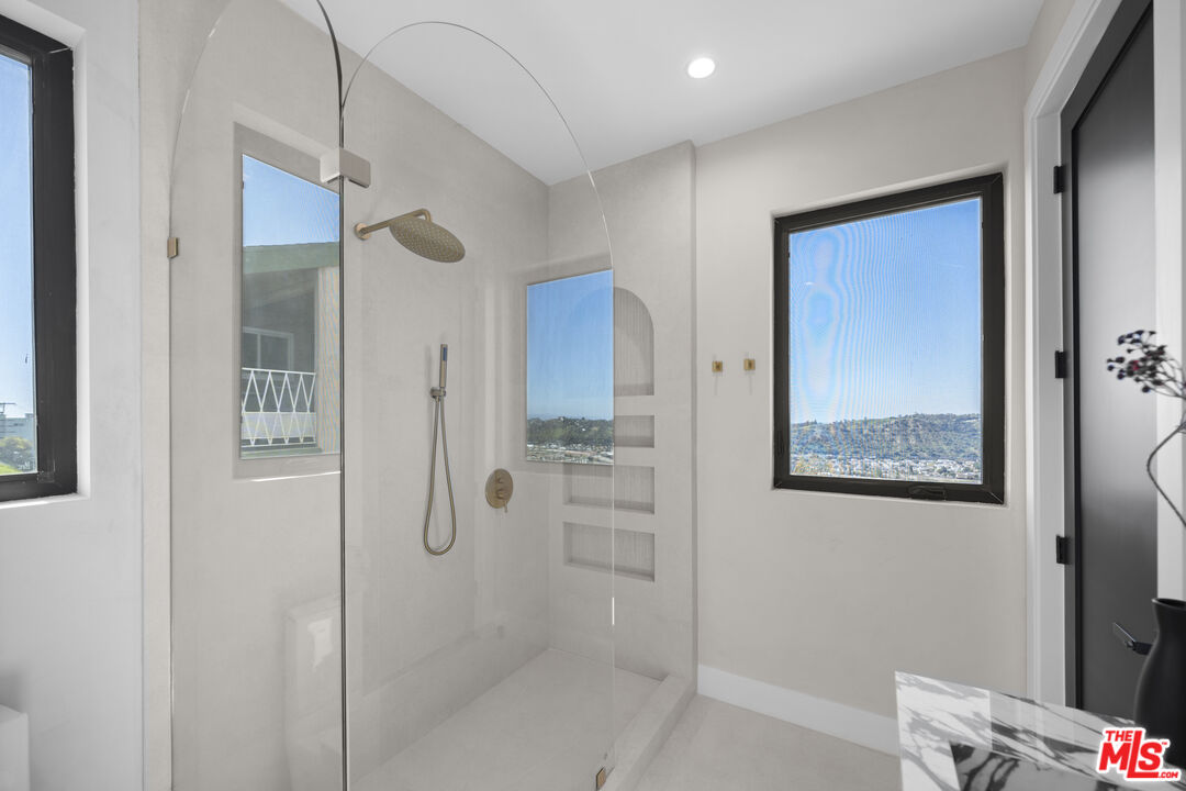 Los Angeles, California, 90065, United States, 3 Bedrooms Bedrooms, ,3 BathroomsBathrooms,Residential,For Sale,1939626