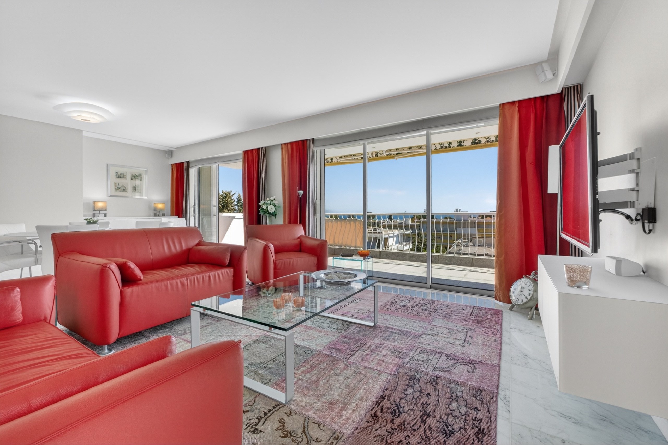  Top floor apartment with sea views and terraces in Cap d’Antibes - 物件實景