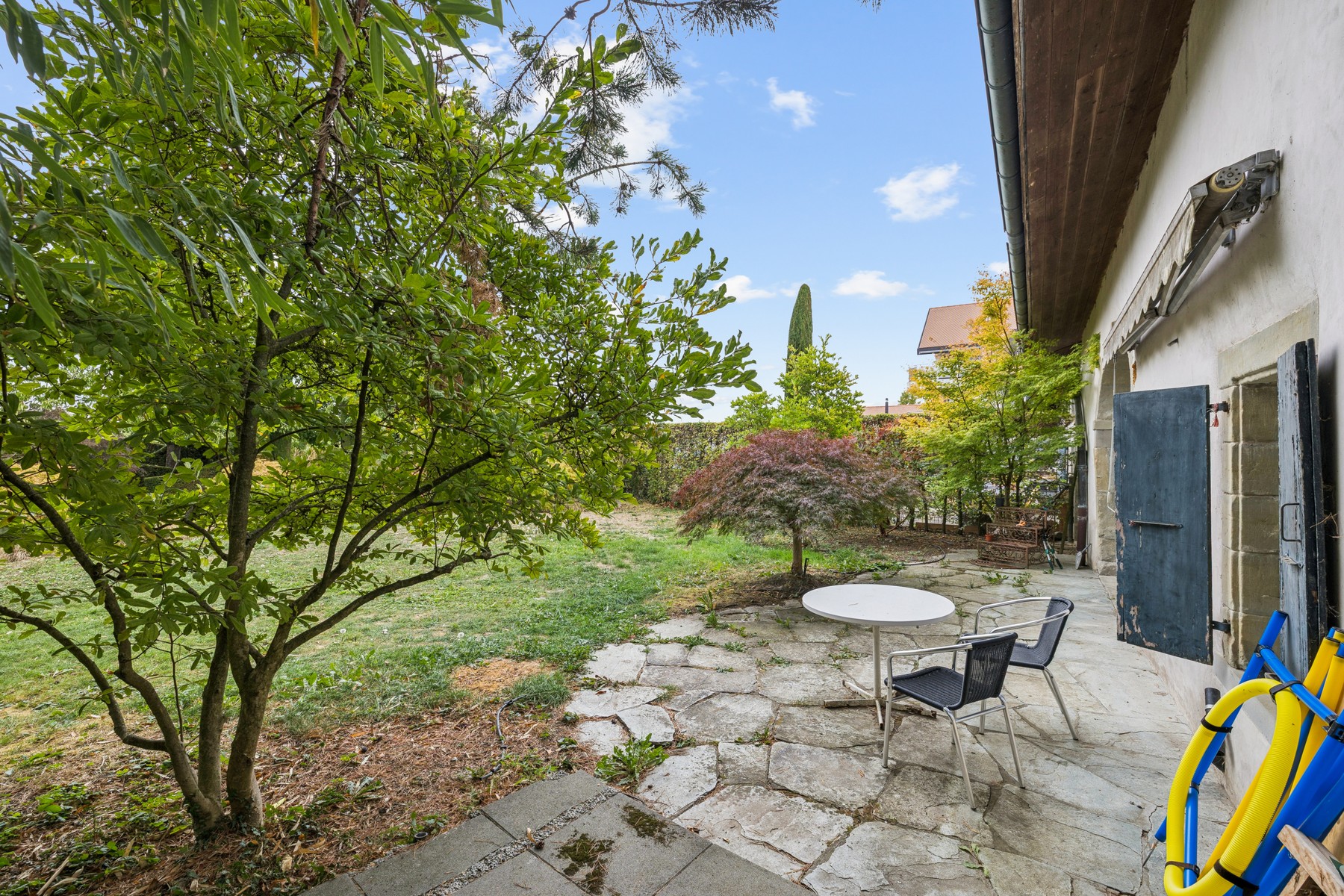  An exceptional village home in the heart of Sullens - 物件實景