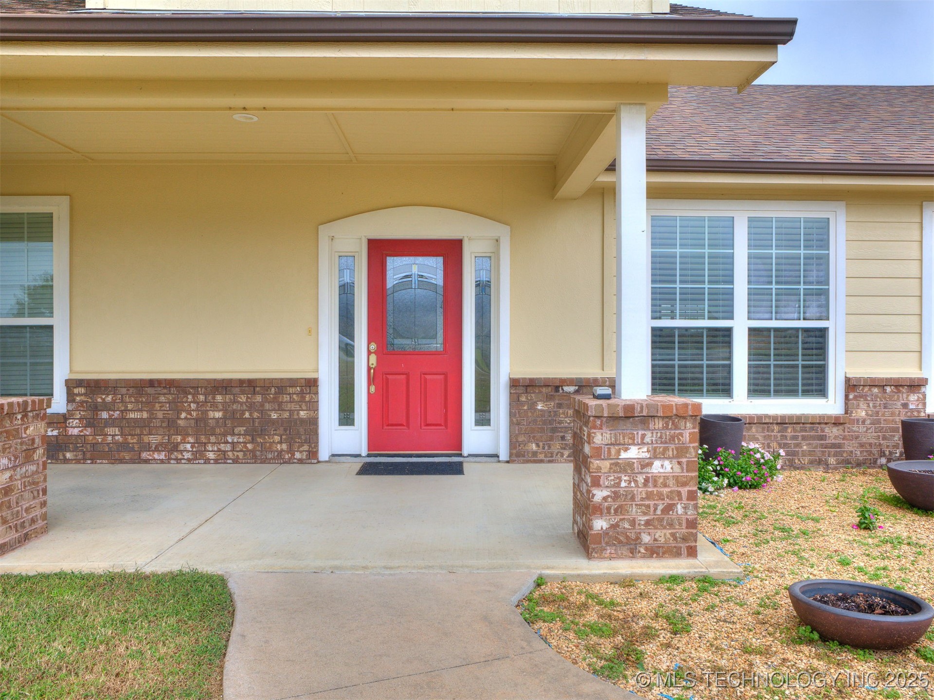 Mounds, Oklahoma, 74047, United States, 4 Bedrooms Bedrooms, ,4 BathroomsBathrooms,Residential,For Sale,1985246