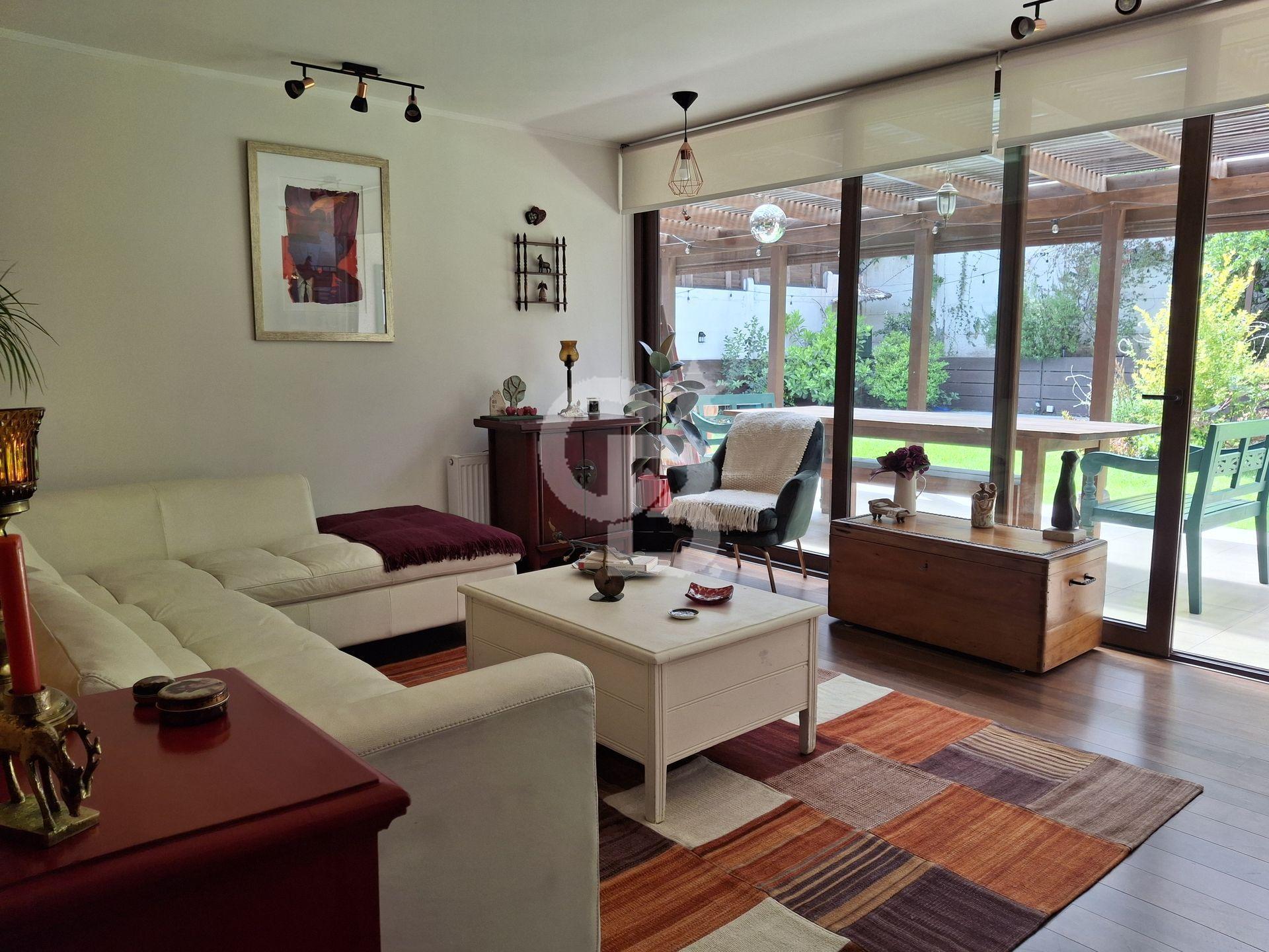 La Reina, Chile, 5 Bedrooms Bedrooms, ,5 BathroomsBathrooms,Residential,For Sale,1968916