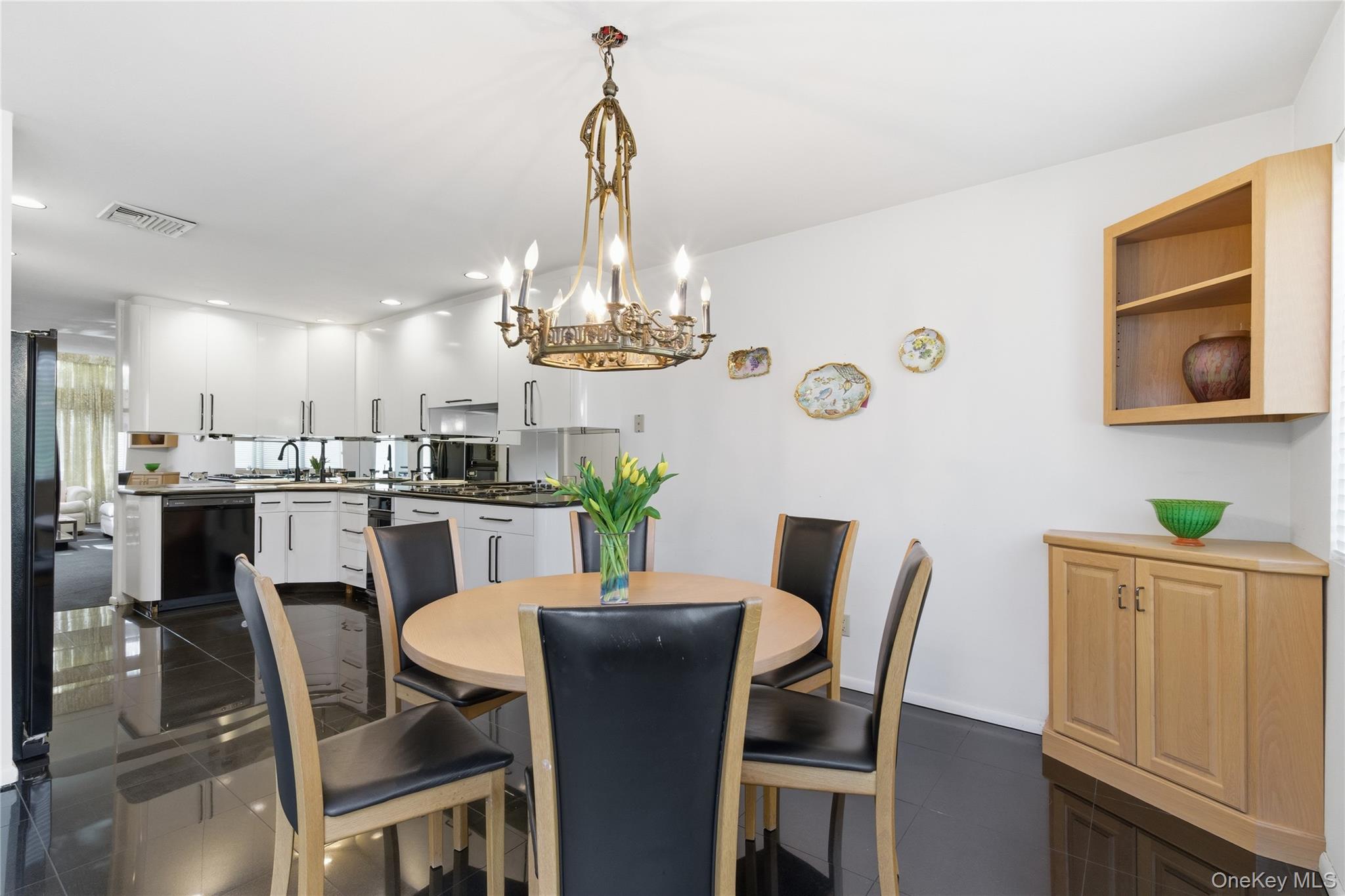  30 Yale Drive, Manhasset, NY, 11030 - 物件實景