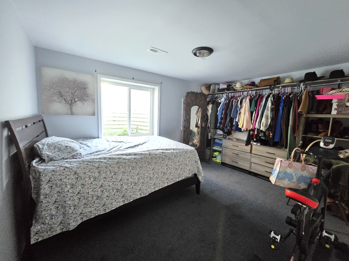 Wadsworth, Illinois, 60083, United States, 3 Bedrooms Bedrooms, ,2 BathroomsBathrooms,Residential,For Sale,1924049