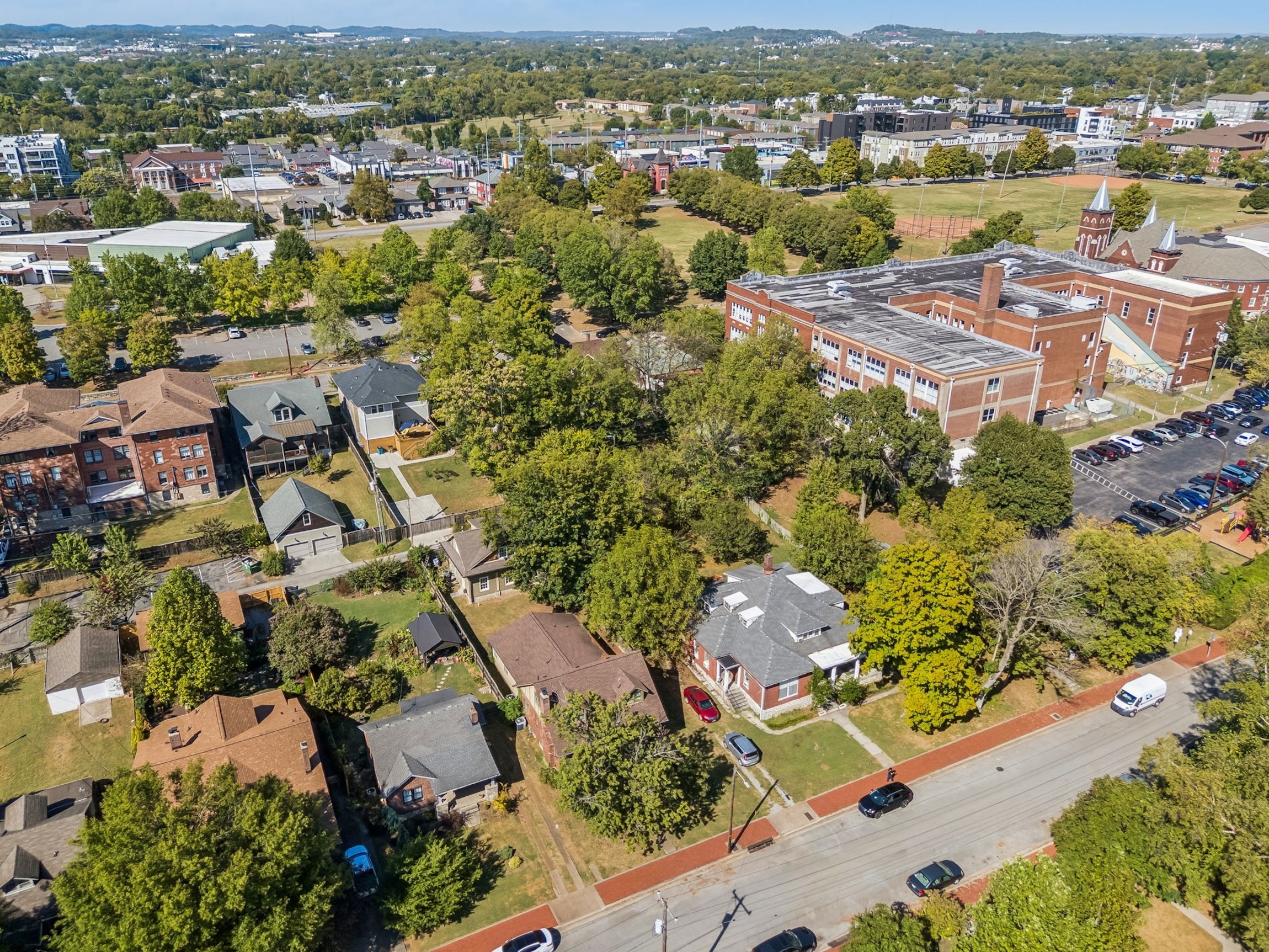  611 Fatherland St, Nashville, TN, 37206 - 物件實景