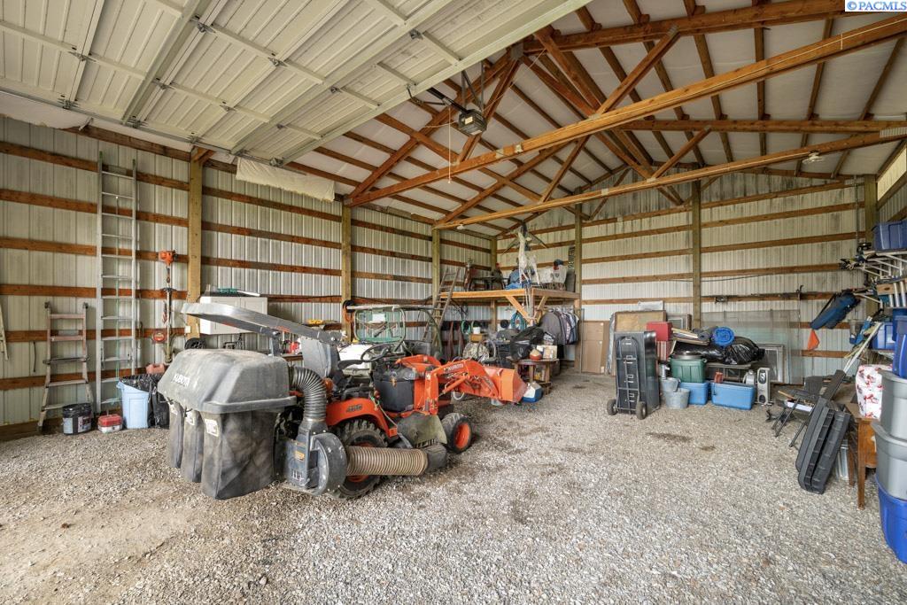 Tekoa, Washington, 99033, United States, 4 Bedrooms Bedrooms, ,2 BathroomsBathrooms,Residential,For Sale,1847399